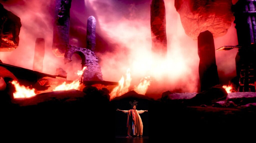 What Is a Hologram Theatre Live Show?